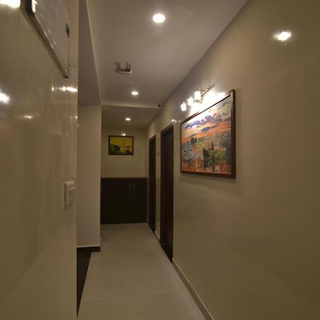 Address 24 Inn バンガロール エクステリア 写真