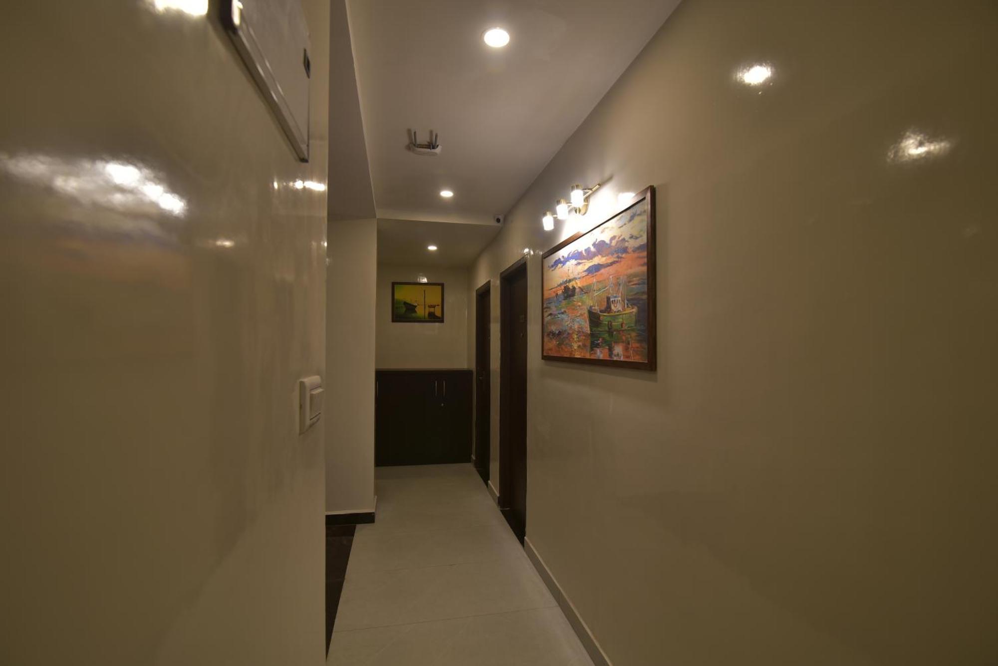 Address 24 Inn バンガロール エクステリア 写真