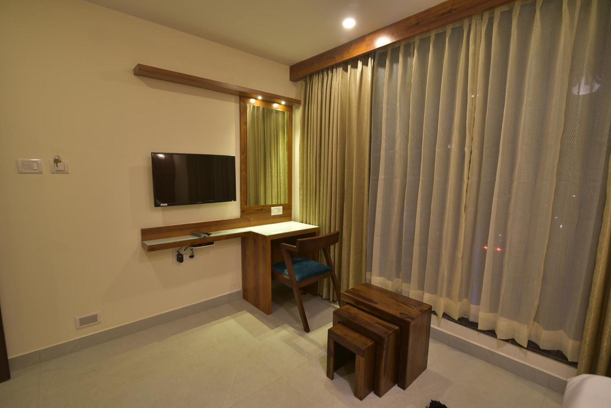 Address 24 Inn バンガロール エクステリア 写真